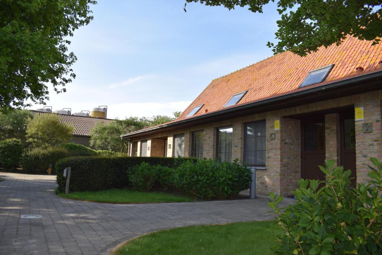 DE MEIBOOM vakantiehoeve tot 14 pers Langemark Buitenkant foto
